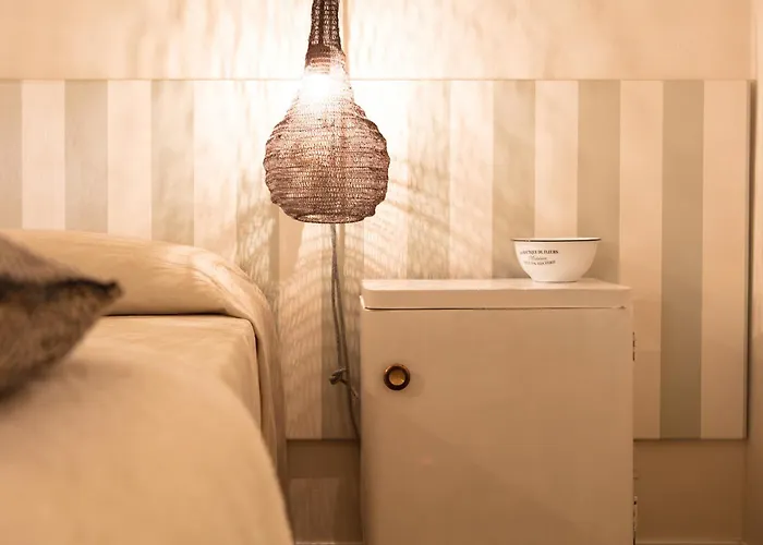 瑟维塔5号酒店 3*