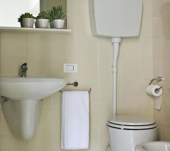 瑟维塔5号酒店 摩德纳